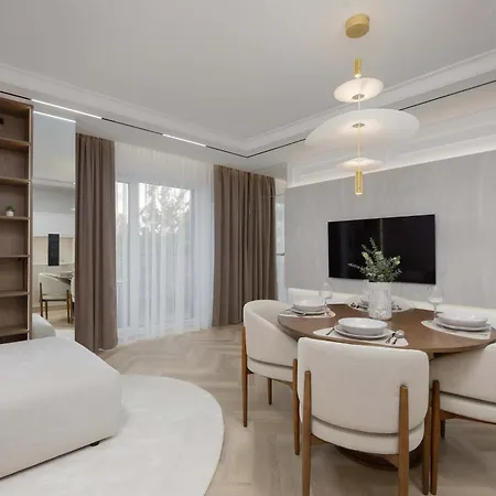 Elegant Zabkowska With Parking & Ac By Renters * Varsovia