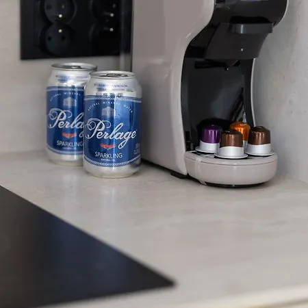 Elegant Zabkowska With Parking & Ac By Renters Apartamento